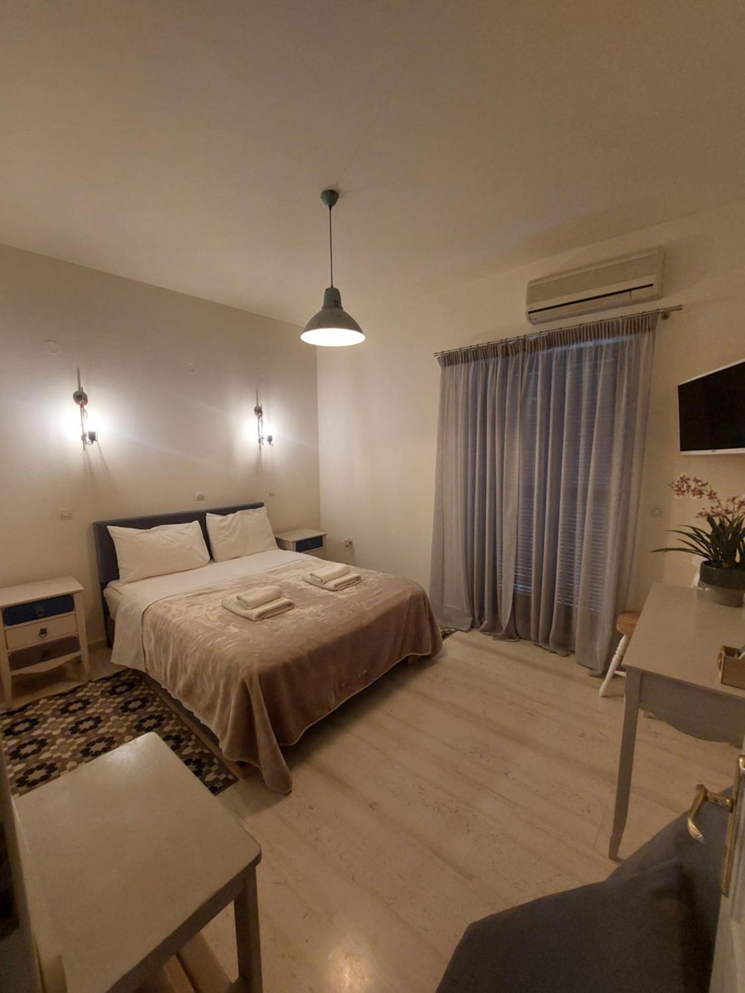 Vardia Hotel Kardhamili Buitenkant foto